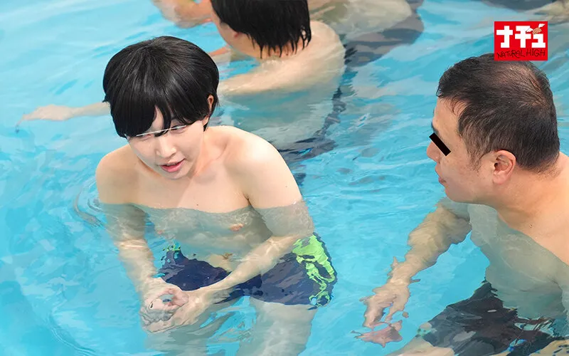 つるぺた女子の男水着チャレンジ 県民プールでデカチンおじに女子だとバレて中出しされて…マジ最悪だったよぉぉ～！（1nhdtc00082｜ナチュラルハイ）のサンプル画像9