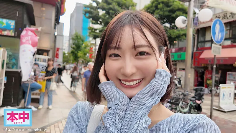横浜デートして、野外キスして、イチャついて流れでラブホに入って一発射精してももう1回ヤリたい… ノーカットハメ撮り中出し2本番と顔射。美谷朱音と休日のプライベートSEX120分（hmn00679｜本中）のサンプル画像1