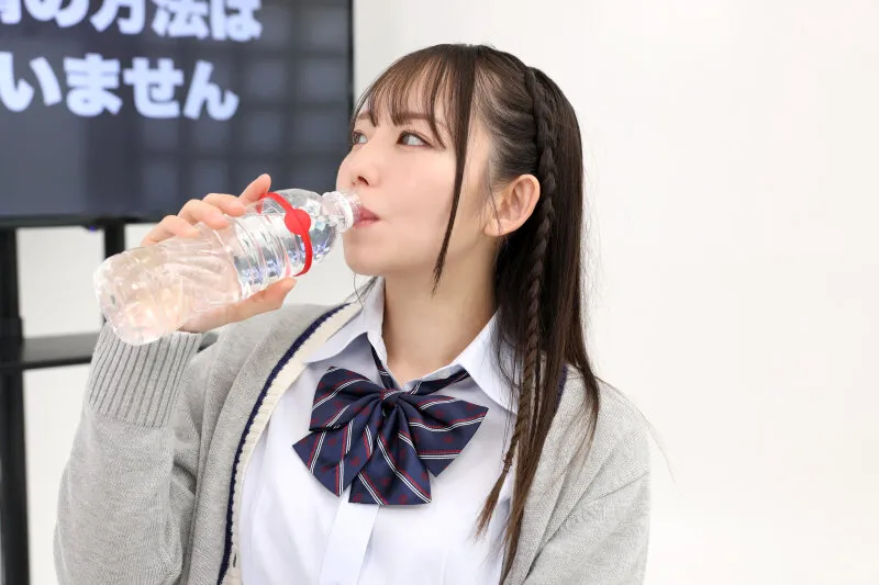 【VR】【8K】セックスしないと出られない部屋 めいさちゃん（urvrsp00603｜unfinished）のサンプル画像10